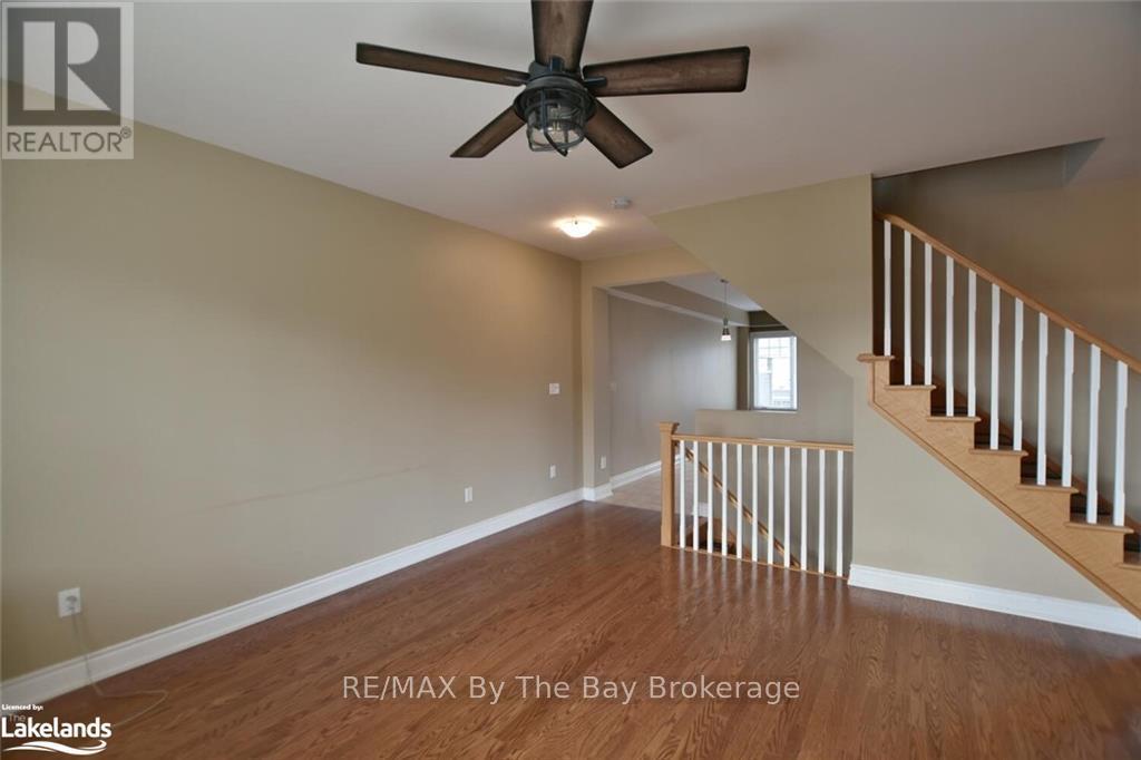 15 Wally Drive, Wasaga Beach, Ontario  L9Z 0E4 - Photo 9 - S10438100