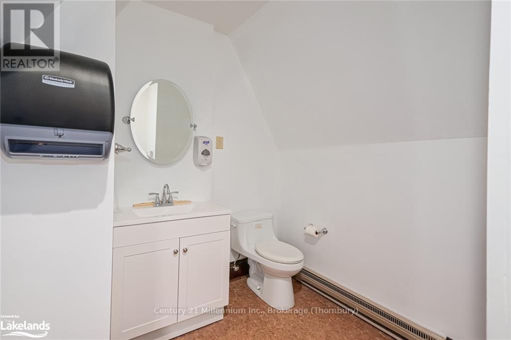 300 - 637 Hurontario Street, Collingwood, Ontario  L9Y 2N6 - Photo 19 - S10438124