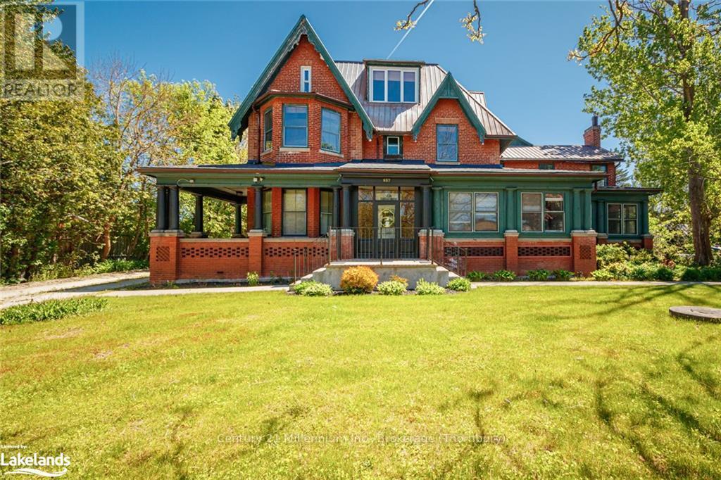 300 - 637 Hurontario Street, Collingwood, Ontario  L9Y 2N6 - Photo 2 - S10438124