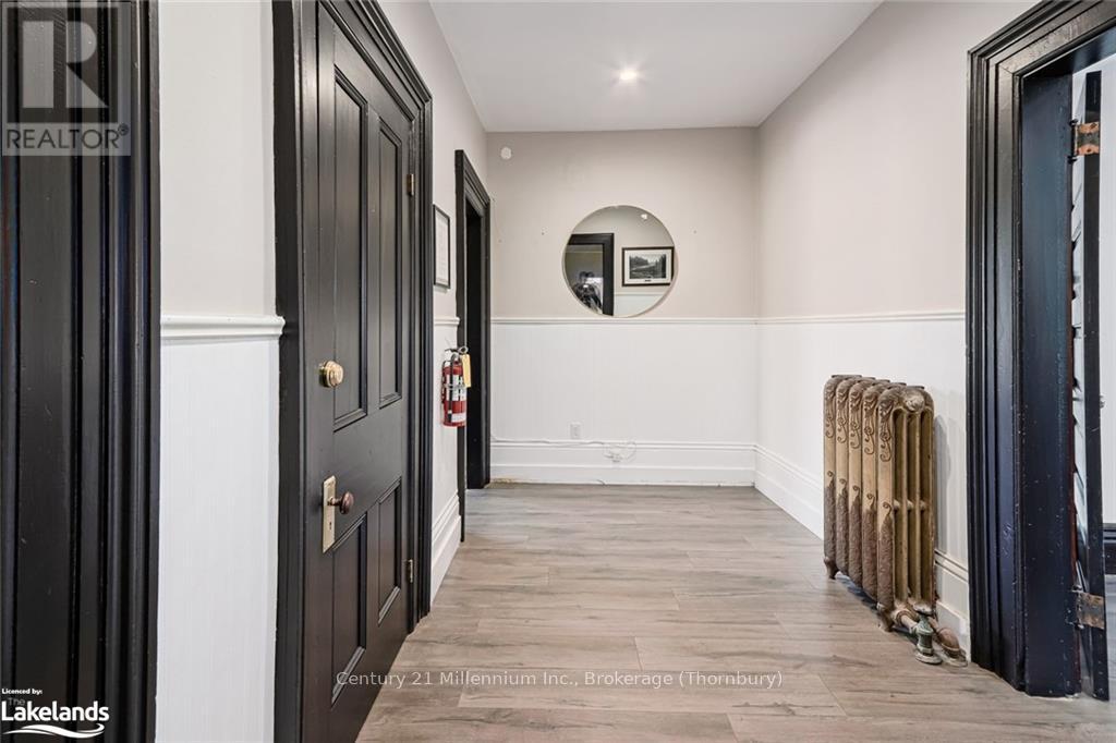 300 - 637 Hurontario Street, Collingwood, Ontario  L9Y 2N6 - Photo 7 - S10438124