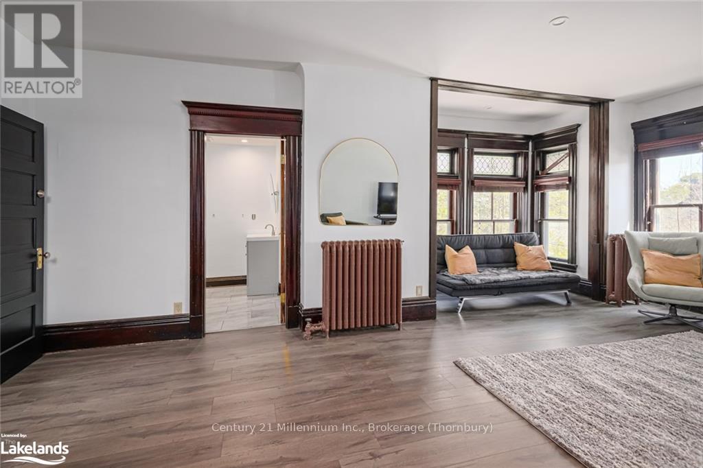 300 - 637 Hurontario Street, Collingwood, Ontario  L9Y 2N6 - Photo 9 - S10438124