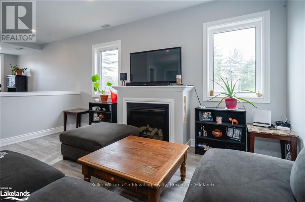 10 Elm Drive, Wasaga Beach, Ontario  L9Z 2L3 - Photo 8 - S10439694