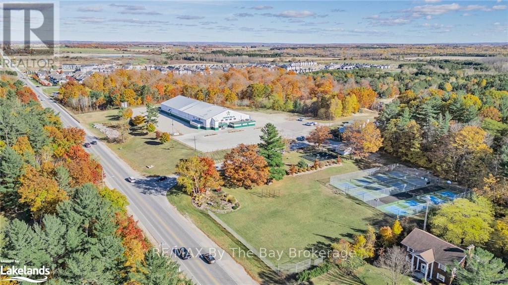 425 RIVER ROAD W, Wasaga Beach, Ontario