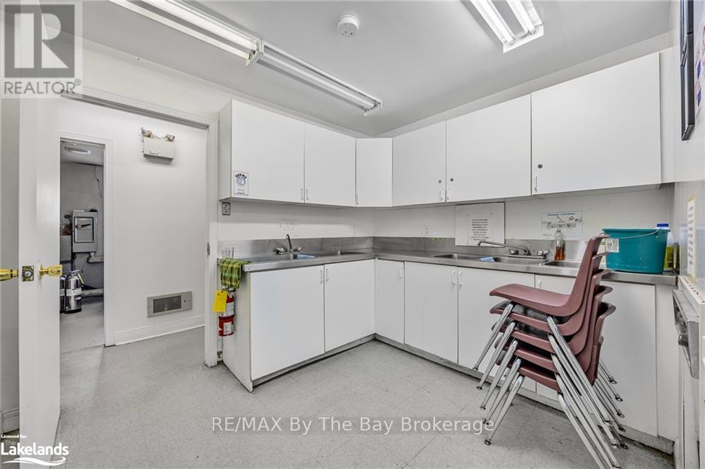 425 River Road W, Wasaga Beach, Ontario  L9Z 2X2 - Photo 35 - S10439783