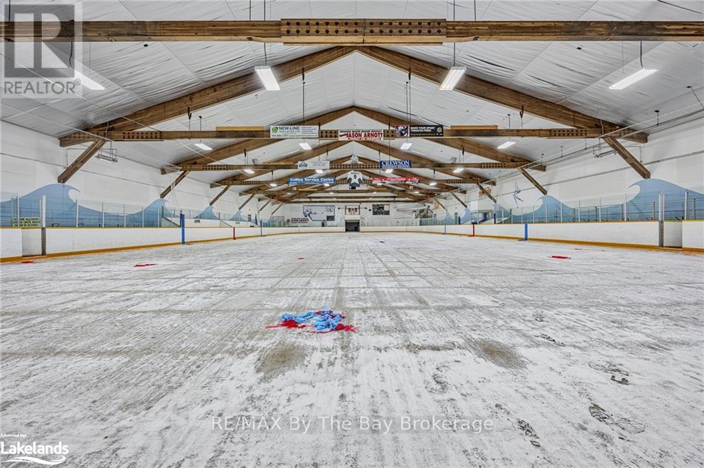 425 River Road W, Wasaga Beach, Ontario  L9Z 2X2 - Photo 9 - S10439783