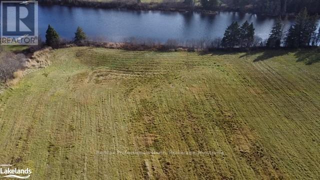 1088 North Mary Lake Road, Huntsville, Ontario  P1H 2J3 - Photo 12 - X10438346