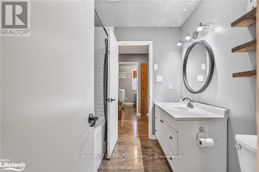 230 Christopher Street, Clearview, Ontario  L0M 1S0 - Photo 15 - S10435783