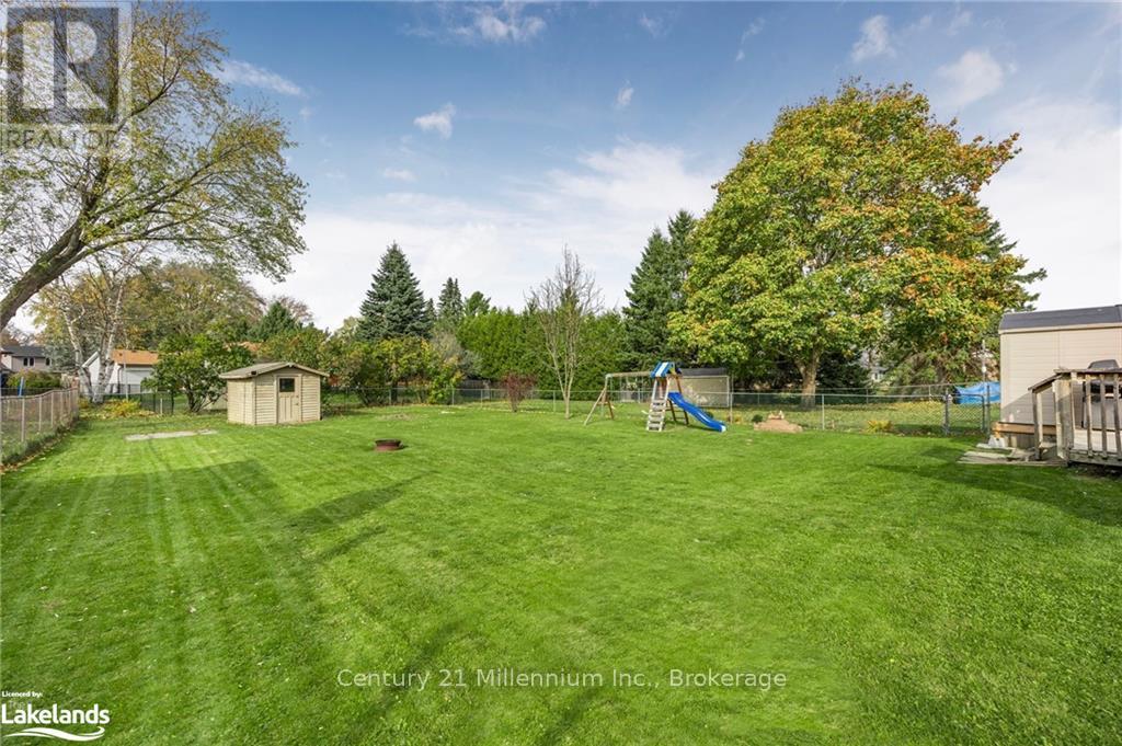 230 Christopher Street, Clearview, Ontario  L0M 1S0 - Photo 29 - S10435783