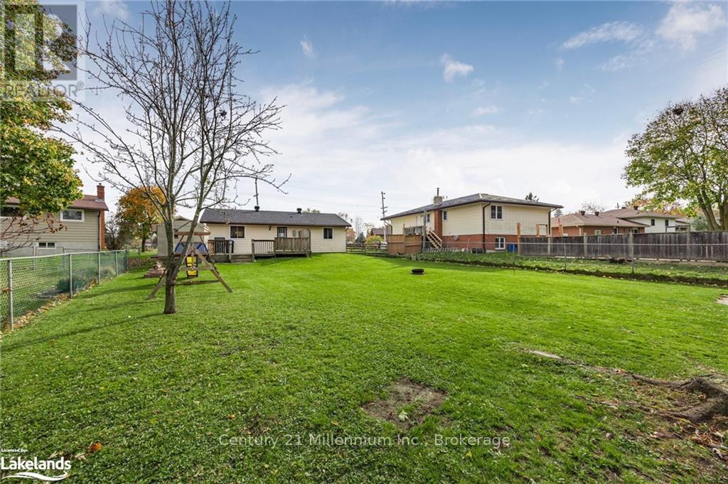 230 Christopher Street, Clearview, Ontario  L0M 1S0 - Photo 32 - S10435783