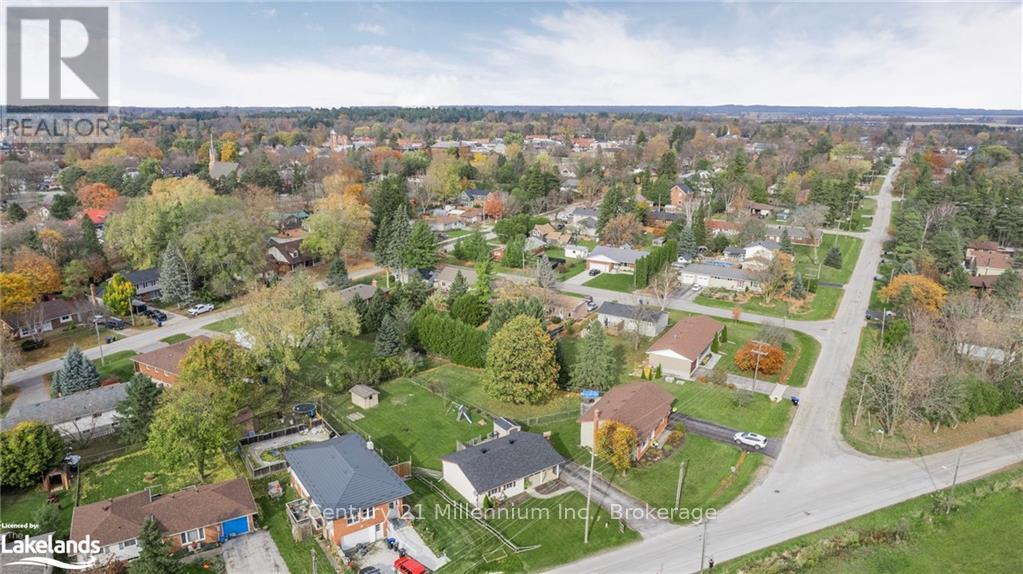 230 Christopher Street, Clearview, Ontario  L0M 1S0 - Photo 34 - S10435783