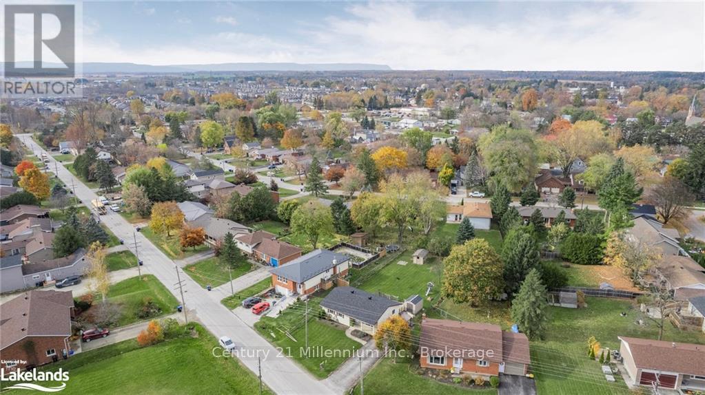 230 Christopher Street, Clearview, Ontario  L0M 1S0 - Photo 35 - S10435783