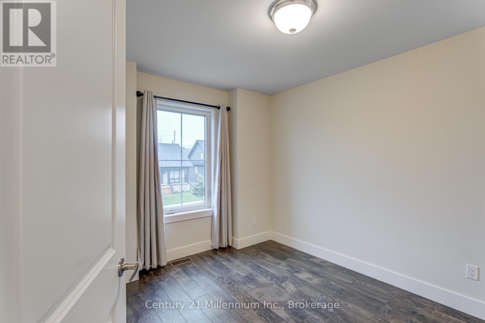 173 Yellow Birch Crescent, Blue Mountains (Blue Mountain Resort Area), Ontario  L9Y 0Z3 - Photo 19 - X10439533