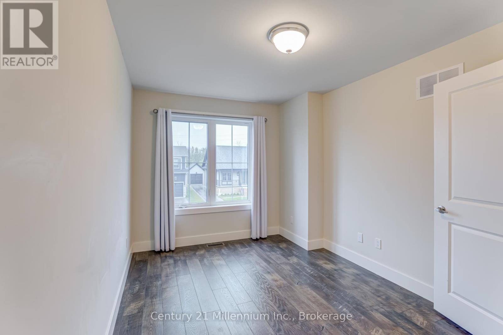 173 Yellow Birch Crescent, Blue Mountains (Blue Mountain Resort Area), Ontario  L9Y 0Z3 - Photo 24 - X10439533