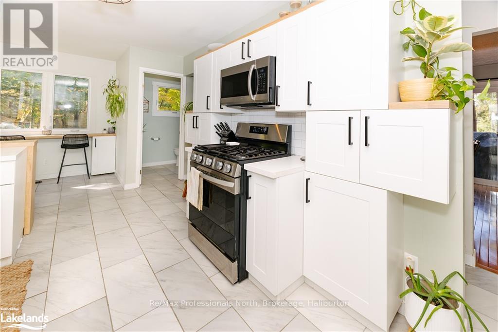 560 Mountain Street, Dysart Et Al, Ontario  K0M 1S0 - Photo 4 - X10438858