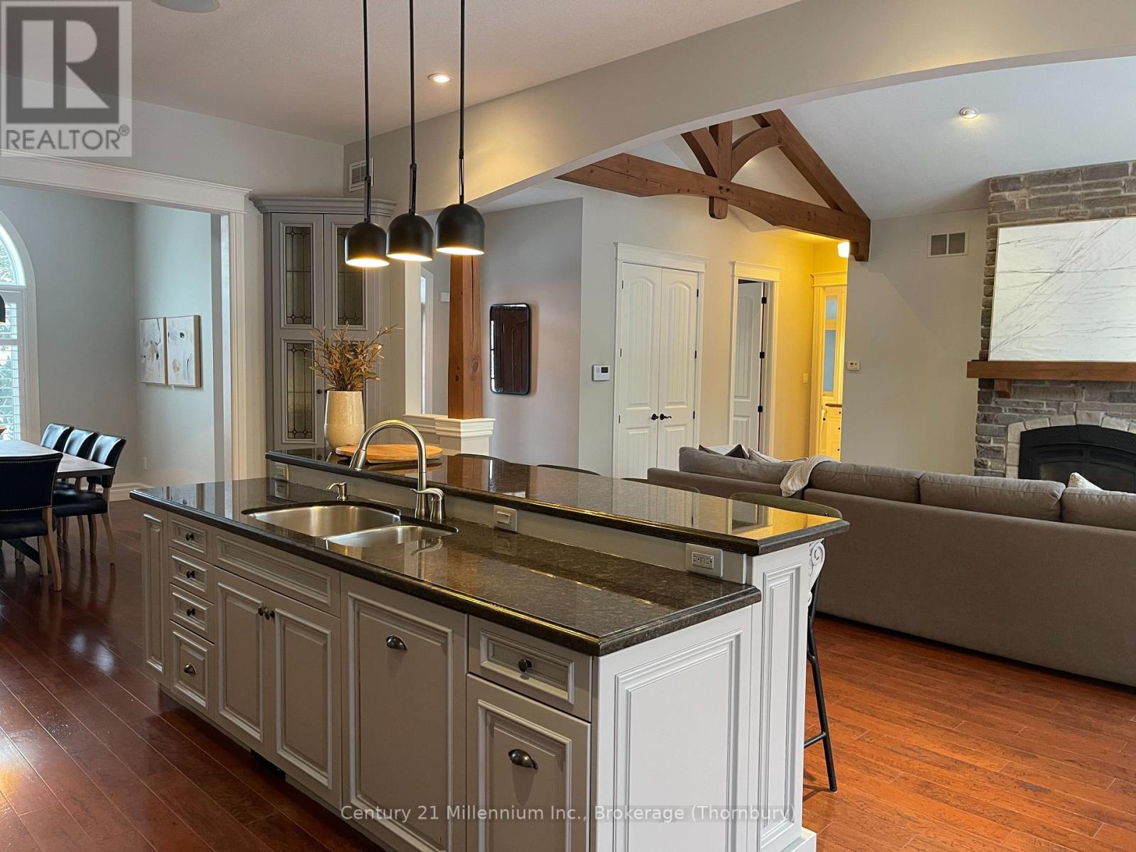 112 Cortina Crescent, Blue Mountains, Ontario  L9Y 0S9 - Photo 7 - X10439561