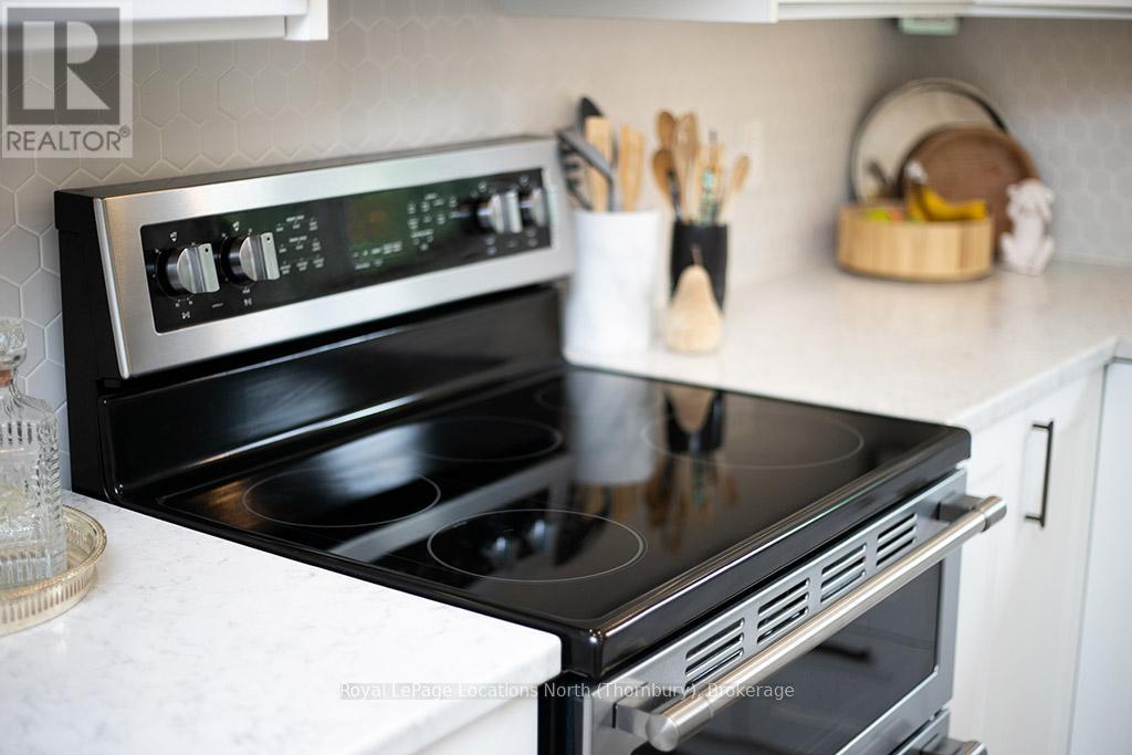 135 Grant Avenue, Meaford, Ontario  N4L 1A8 - Photo 7 - X10439603