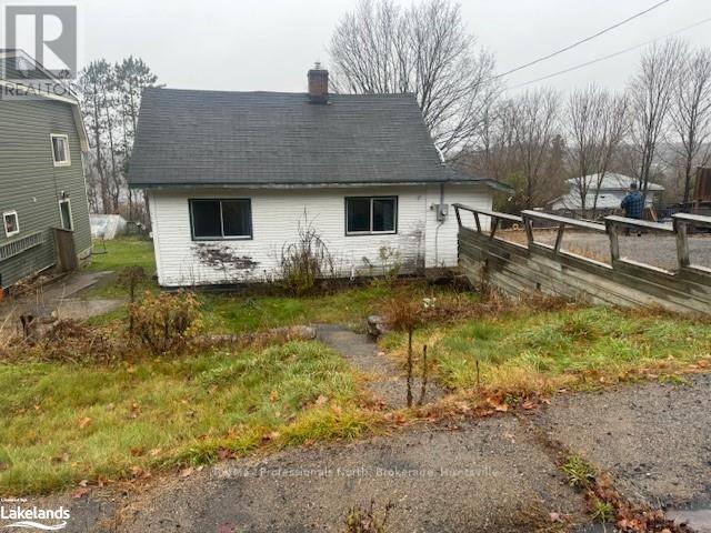 34 MARY STREET W, Huntsville, Ontario