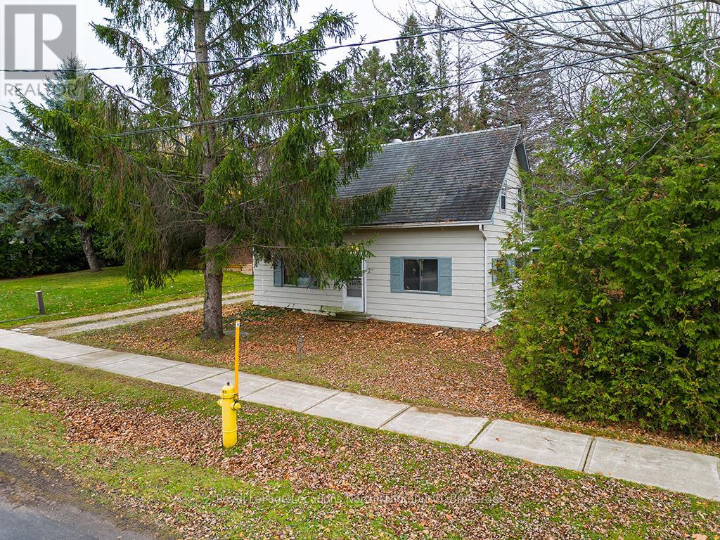 35 KING STREET W, blue mountains (thornbury), Ontario