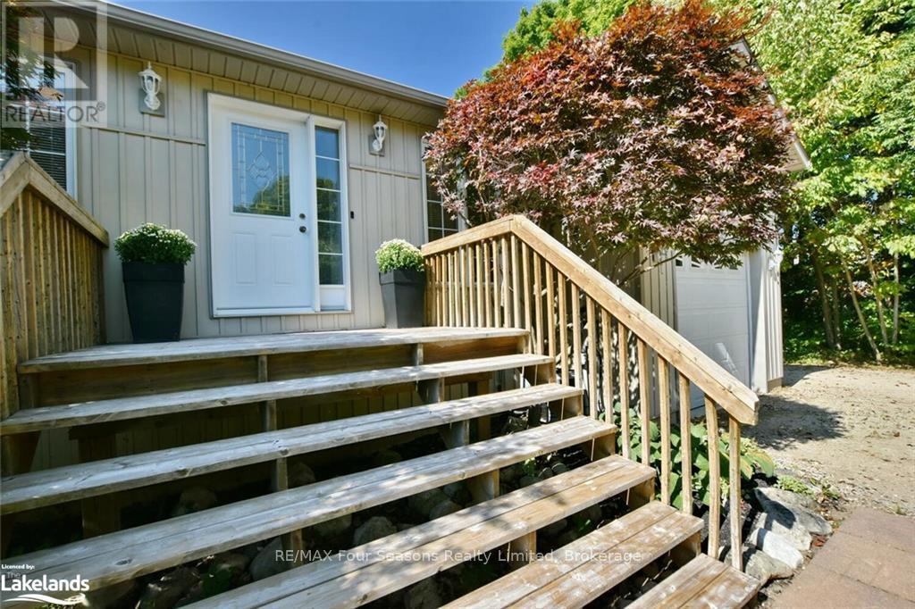 154 Sutter Street, Grey Highlands, Ontario  N0C 1E0 - Photo 3 - X10439801