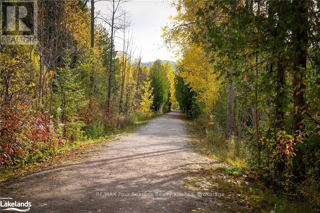 112 Goldie Court, Blue Mountains, Ontario  L9Y 0V5 - Photo 6 - X10439811