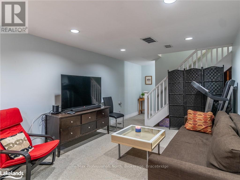 26 Coates Avenue, Bracebridge (Monck (Bracebridge)), Ontario  P1L 1Y5 - Photo 32 - X10439834