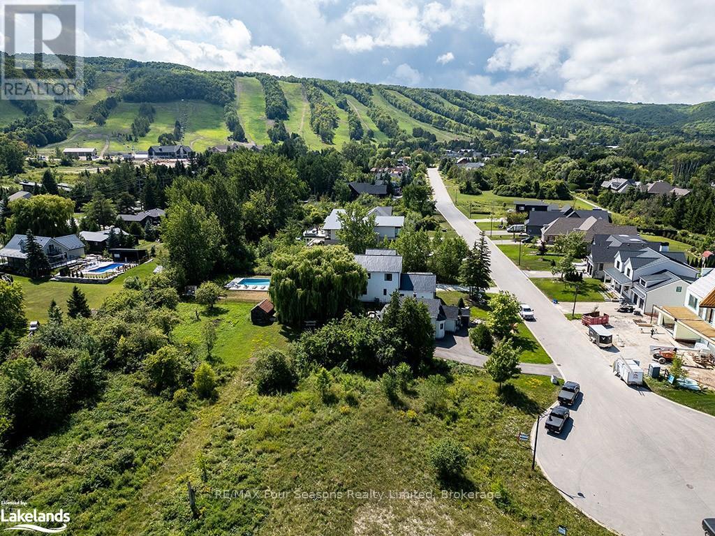 116 Lendvay Alley, Blue Mountains (Blue Mountain Resort Area), Ontario  L9Y 0S3 - Photo 7 - X10439925