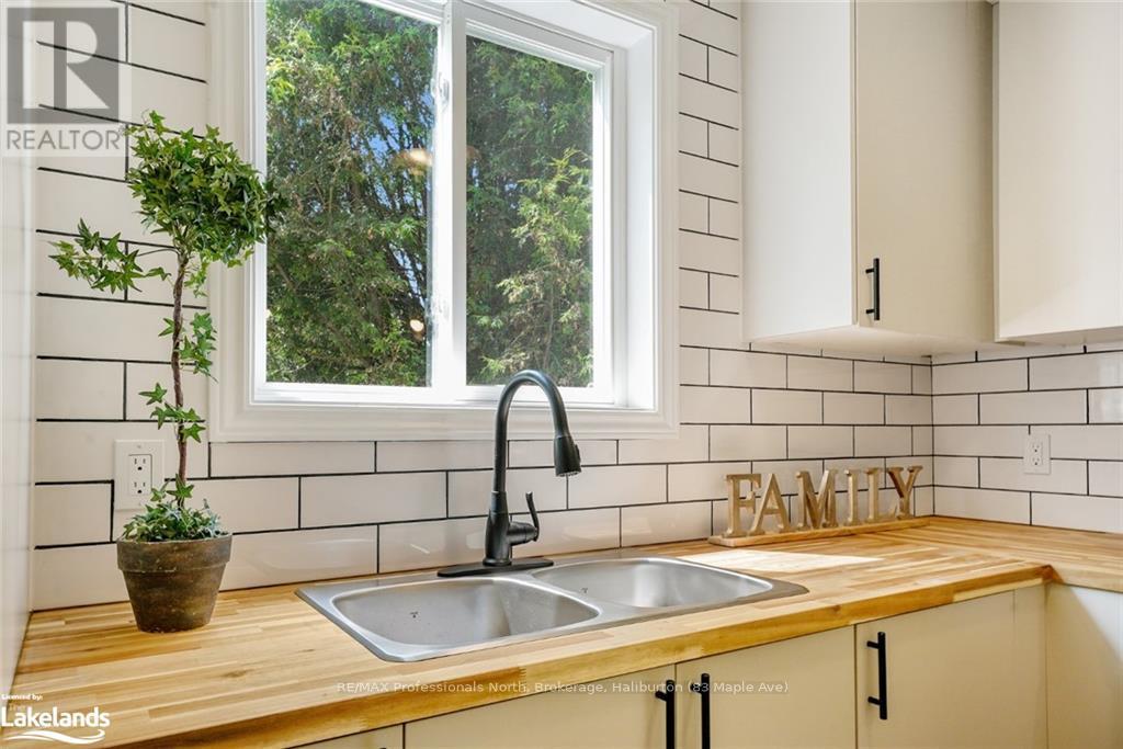 2289 Loop Road, Highlands East, Ontario  K0L 3C0 - Photo 6 - X10439933