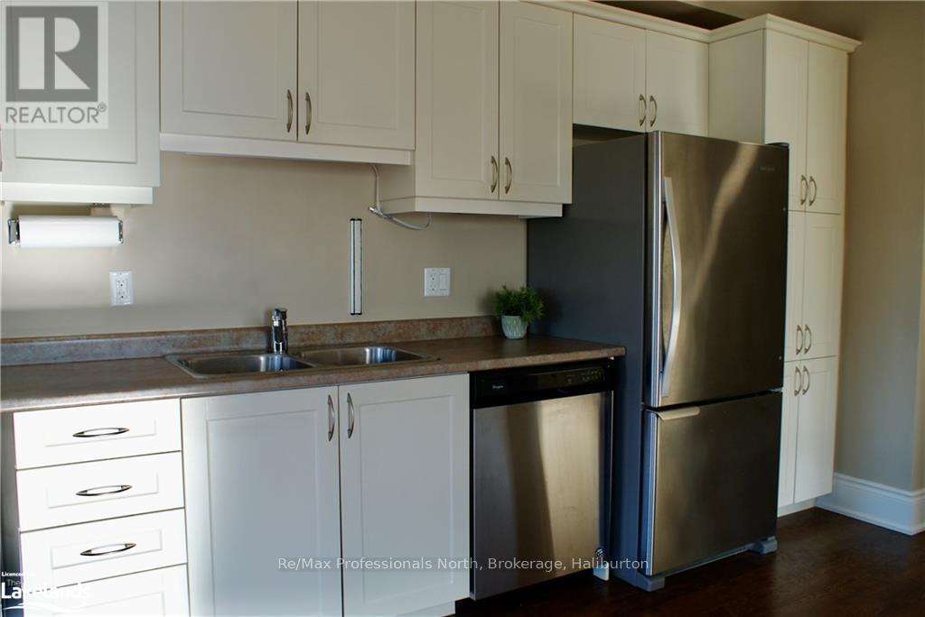 103 - 9 Newcastle Street, Minden Hills, Ontario  K0M 2K0 - Photo 4 - X10439951