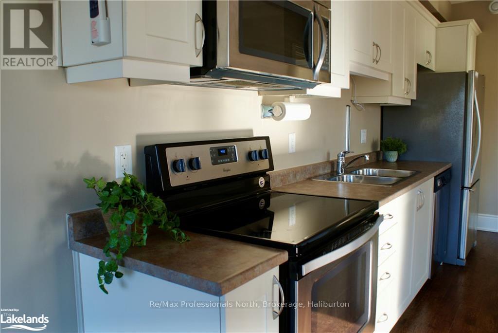 103 - 9 Newcastle Street, Minden Hills, Ontario  K0M 2K0 - Photo 5 - X10439951