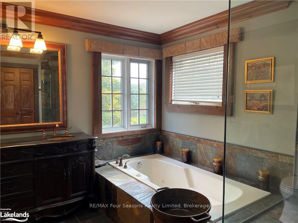 133 Arrowhead Road, Blue Mountains (Blue Mountain Resort Area), Ontario  L9Y 0T5 - Photo 7 - X10439958