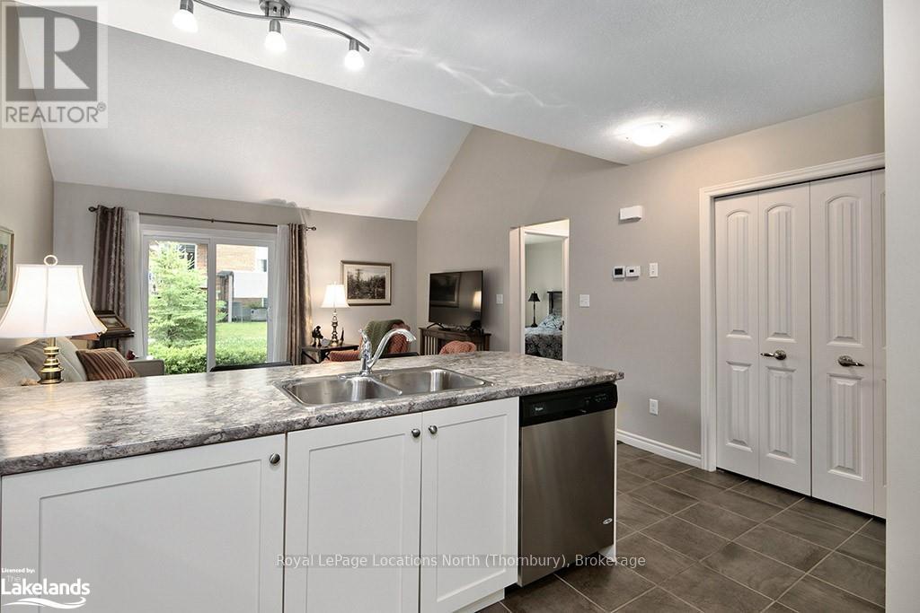 105 Empire Lane, Meaford, Ontario  N4L 0A5 - Photo 8 - X10440059
