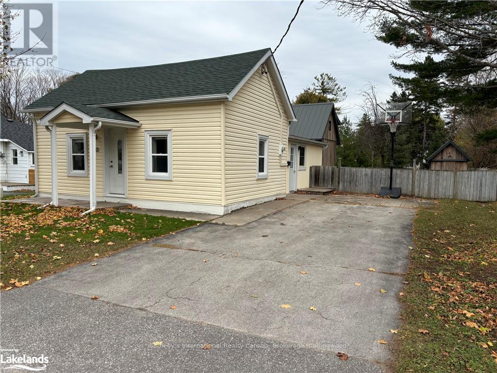 303 Oak Street, Collingwood, Ontario  L9Y 2Y2 - Photo 2 - S10439678