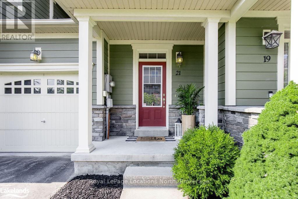 21 Covington Blue Crescent, Wasaga Beach, Ontario  L9Z 0E4 - Photo 2 - S10434176