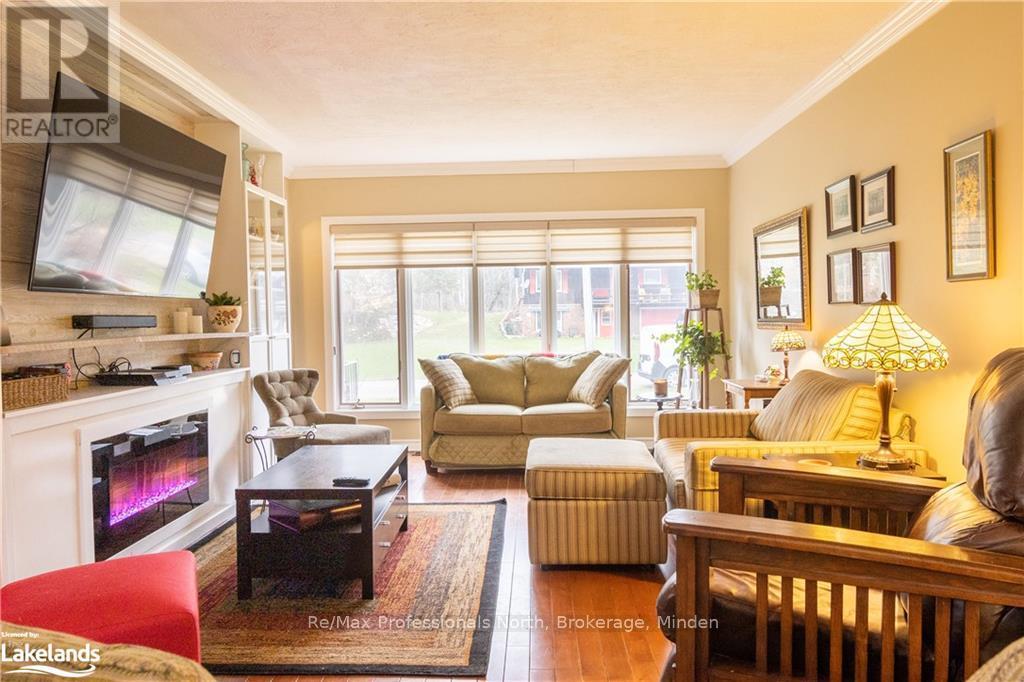 80 Invergordon Avenue, Minden Hills, Ontario  K0M 2K0 - Photo 9 - X10438480