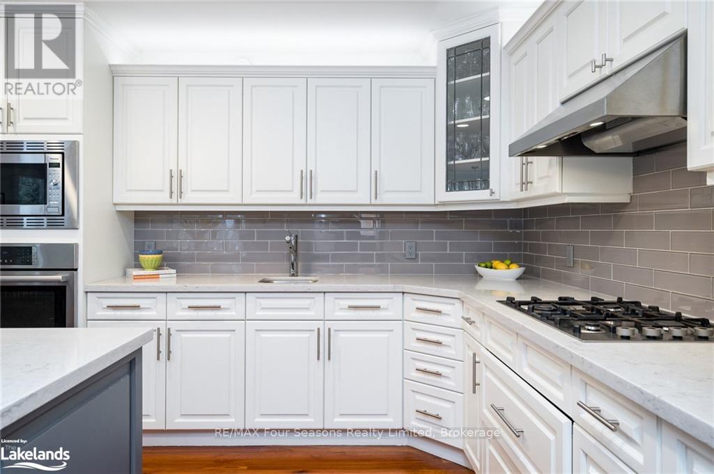 110 Scotts Court, Blue Mountains (Blue Mountain Resort Area), Ontario  N0H 1J0 - Photo 12 - X10440252