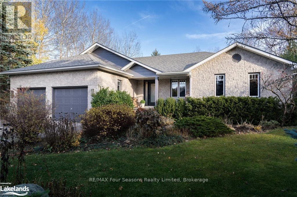 110 Scotts Court, Blue Mountains (Blue Mountain Resort Area), Ontario  N0H 1J0 - Photo 2 - X10440252