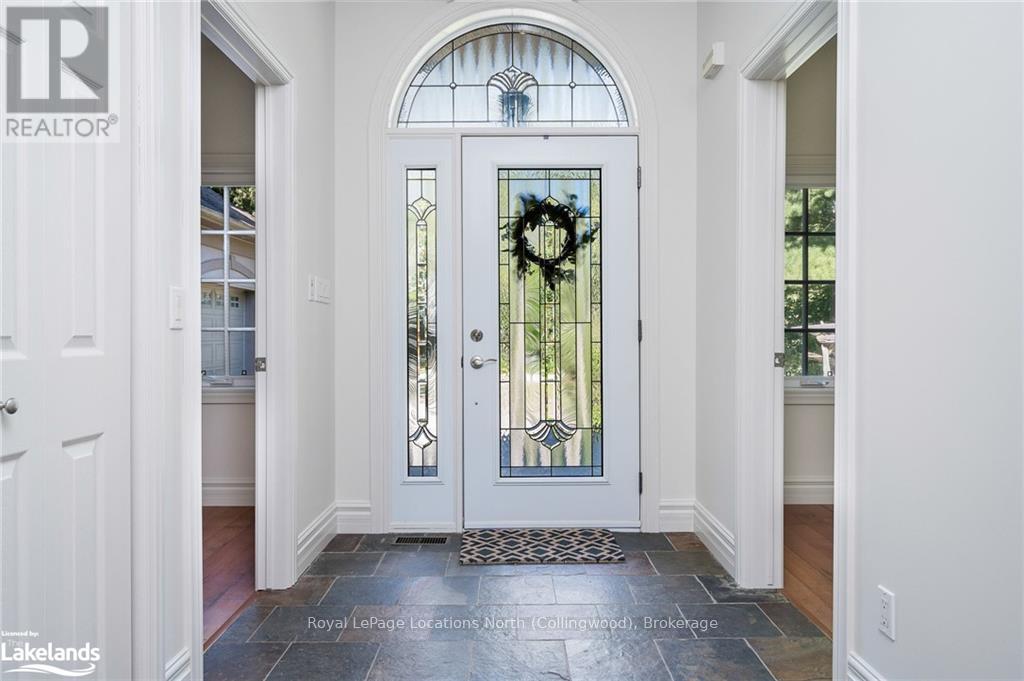 127 Wards Road, Blue Mountains (Blue Mountain Resort Area), Ontario  L9Y 0T7 - Photo 6 - X10434178