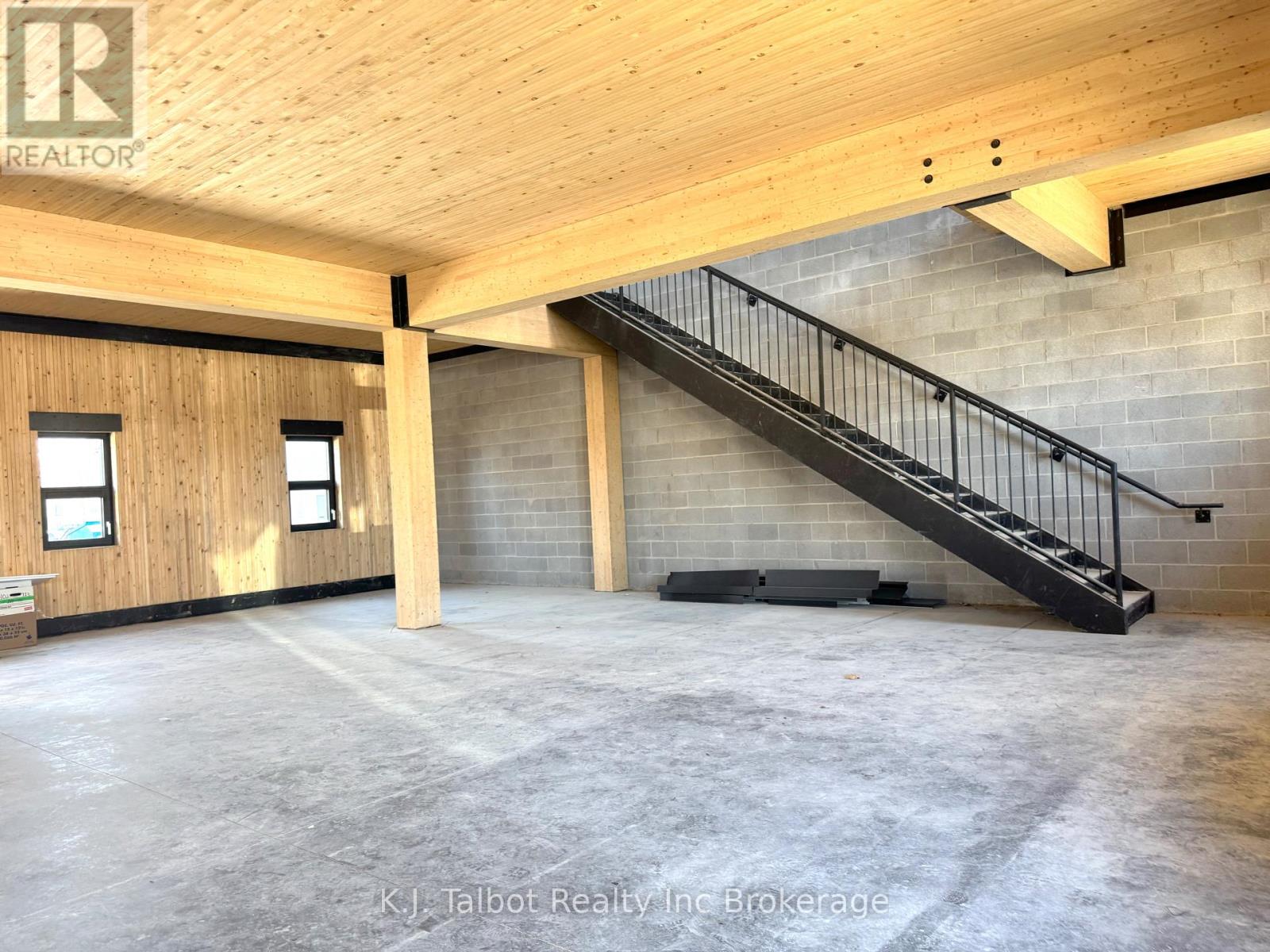 51 Kingston Street, Goderich (Goderich (Town)), Ontario  N7A 3K2 - Photo 3 - X10779849