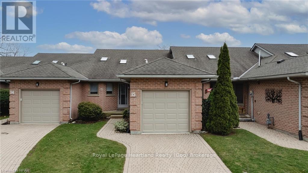 15 - 90 Ontario Street S, Lambton Shores, Ontario  N0M 1T0 - Photo 1 - X10779883