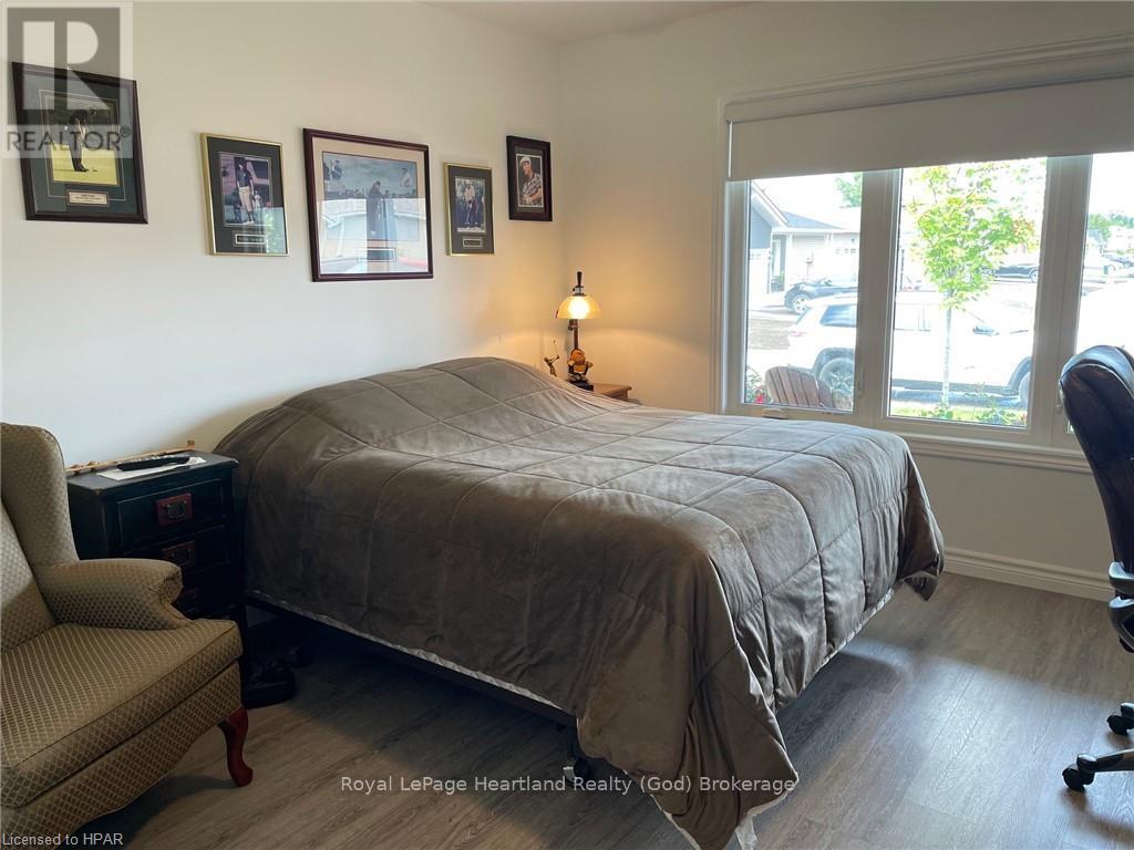 221 Lake Breeze Drive, Ashfield-Colborne-Wawanosh (Colborne), Ontario  N7A 0C6 - Photo 18 - X10779940