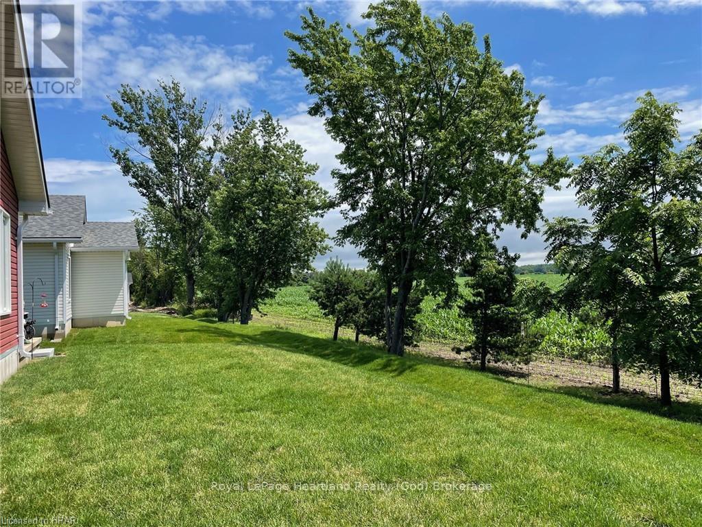 221 Lake Breeze Drive, Ashfield-Colborne-Wawanosh (Colborne), Ontario  N7A 0C6 - Photo 24 - X10779940