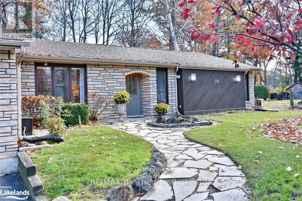 39 Trillium Court, Wasaga Beach, Ontario  L9Z 1R5 - Photo 2 - S10439286