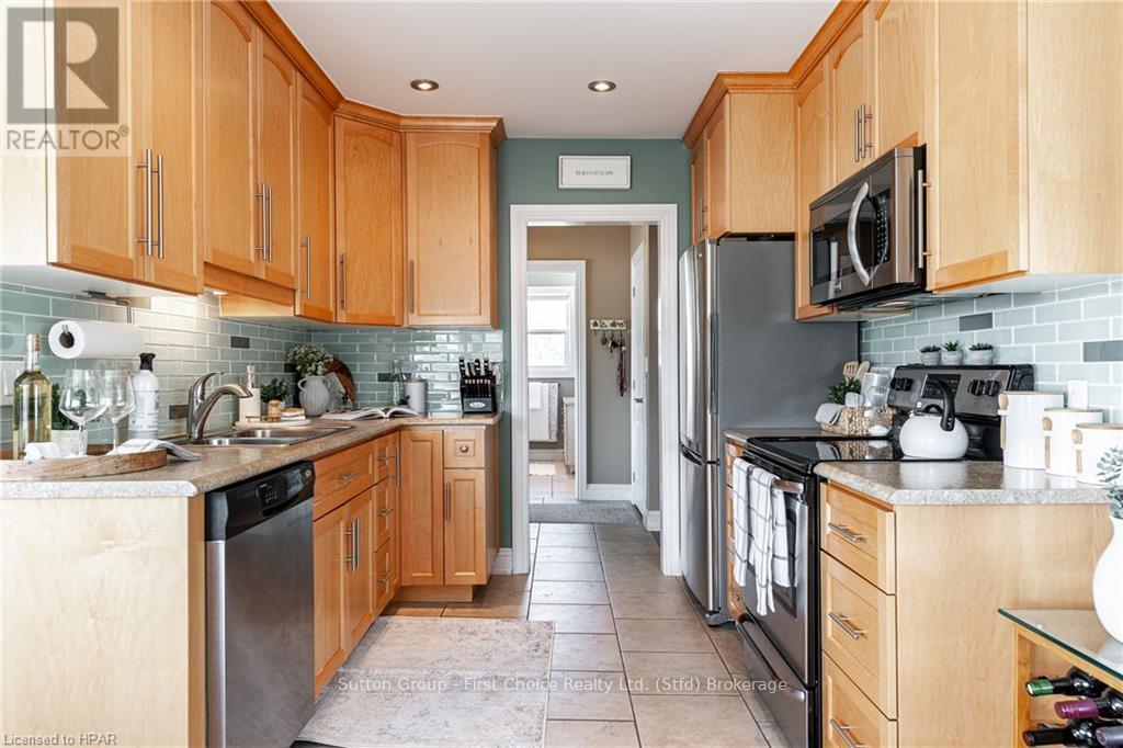 152 St Patrick Street, Stratford, Ontario  N5A 1A9 - Photo 12 - X10780114