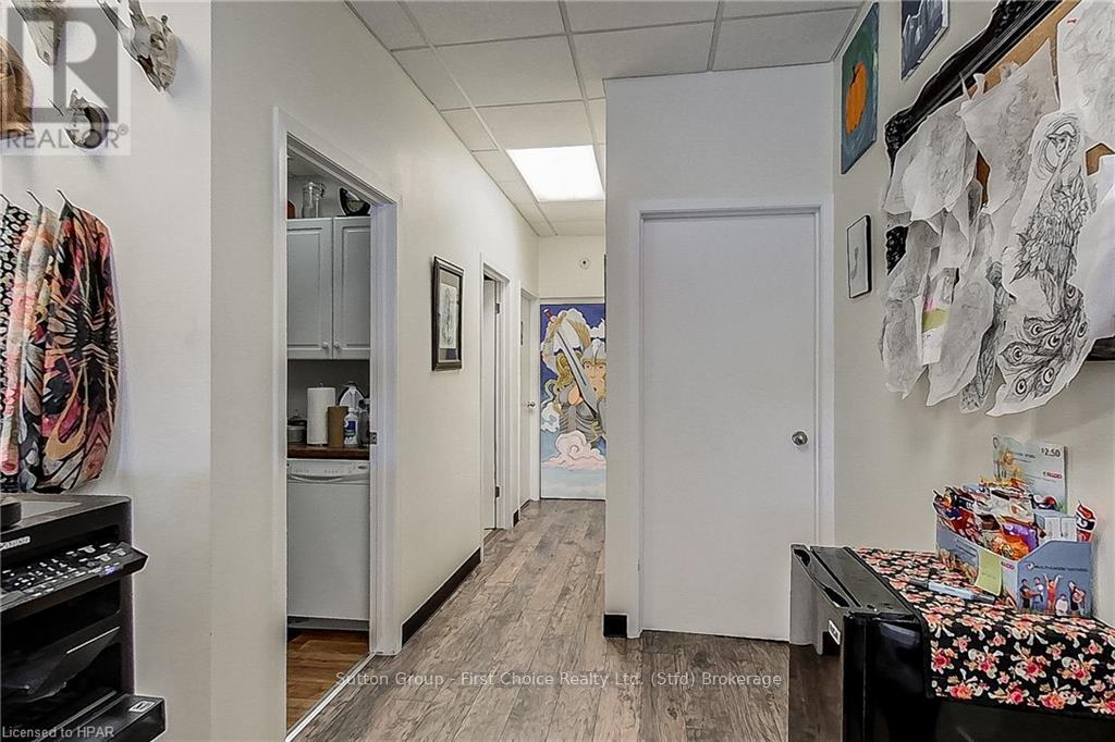 152 St Patrick Street, Stratford, Ontario  N5A 1A9 - Photo 34 - X10780114