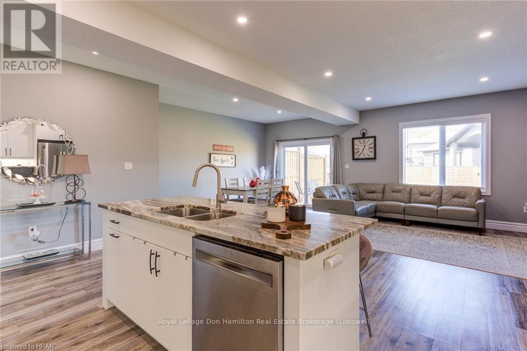 741 Hollinger Avenue, North Perth, Ontario  N4W 0J3 - Photo 12 - X10780129