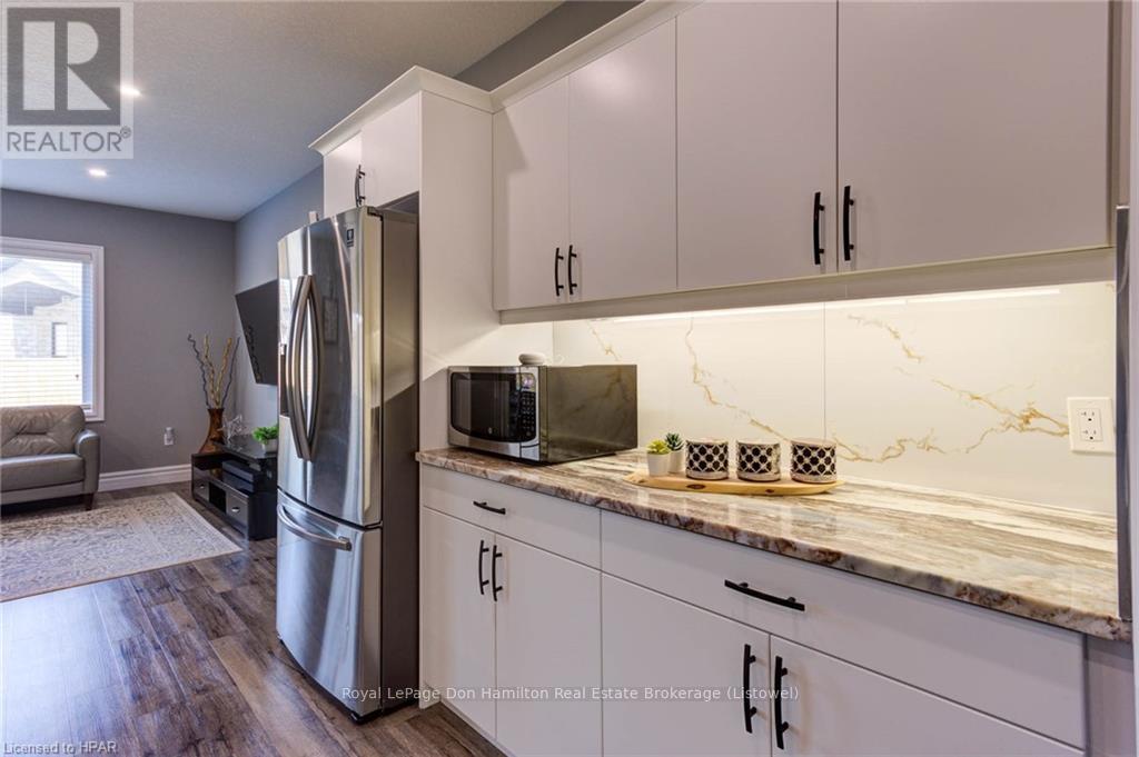741 Hollinger Avenue, North Perth, Ontario  N4W 0J3 - Photo 13 - X10780129