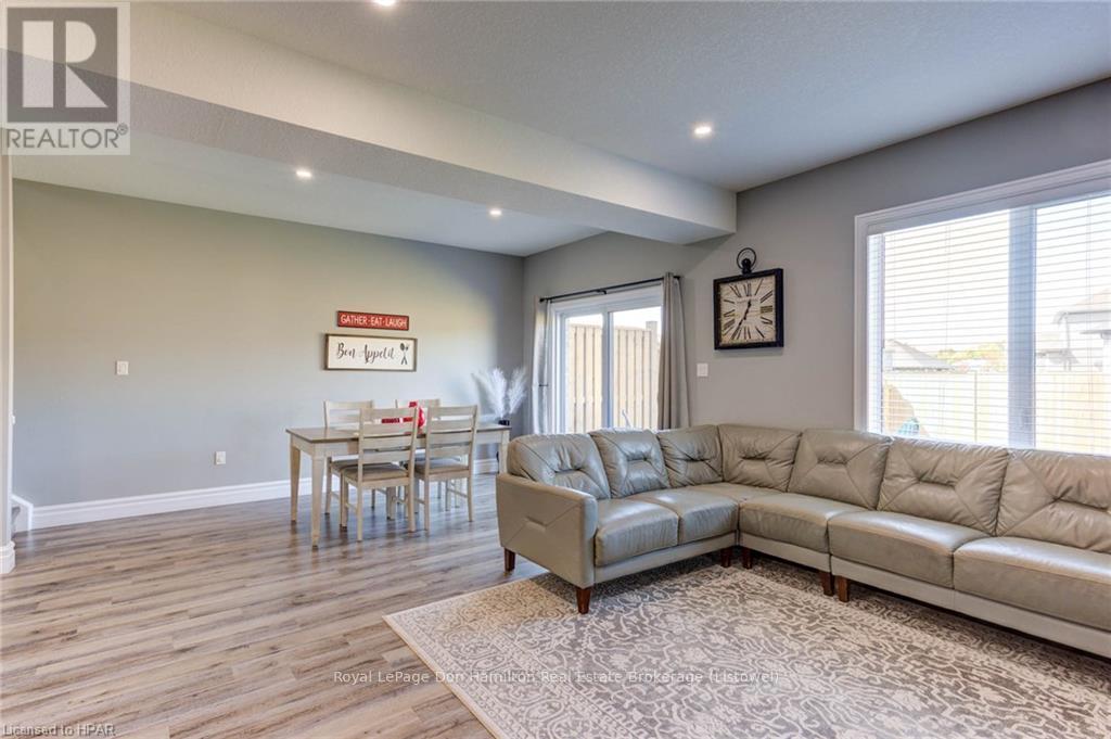 741 Hollinger Avenue, North Perth, Ontario  N4W 0J3 - Photo 19 - X10780129