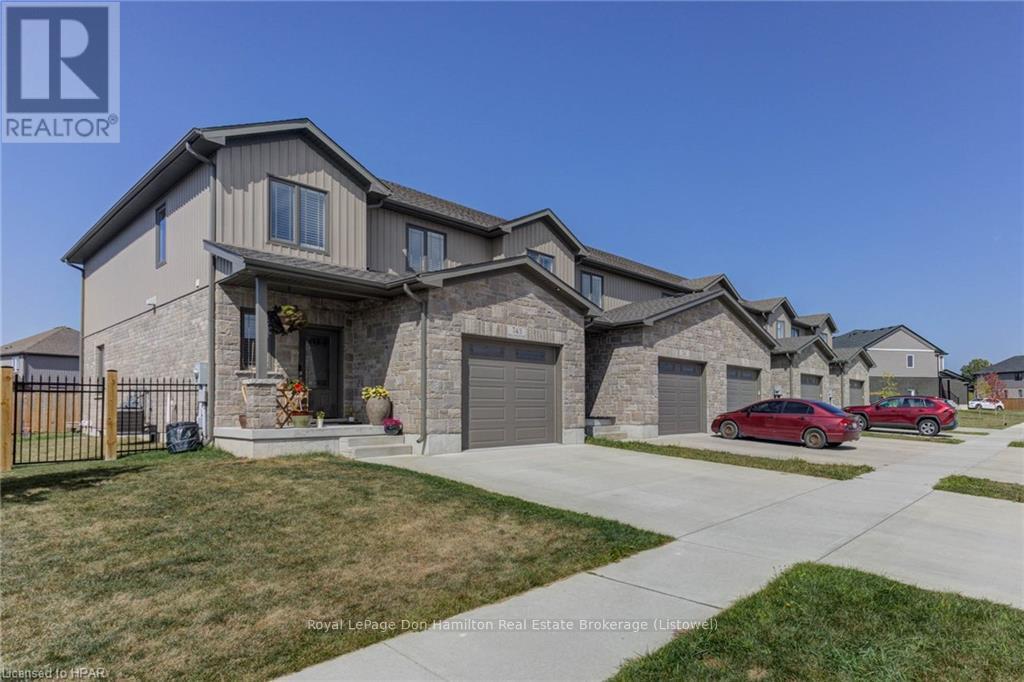 741 Hollinger Avenue, North Perth, Ontario  N4W 0J3 - Photo 3 - X10780129