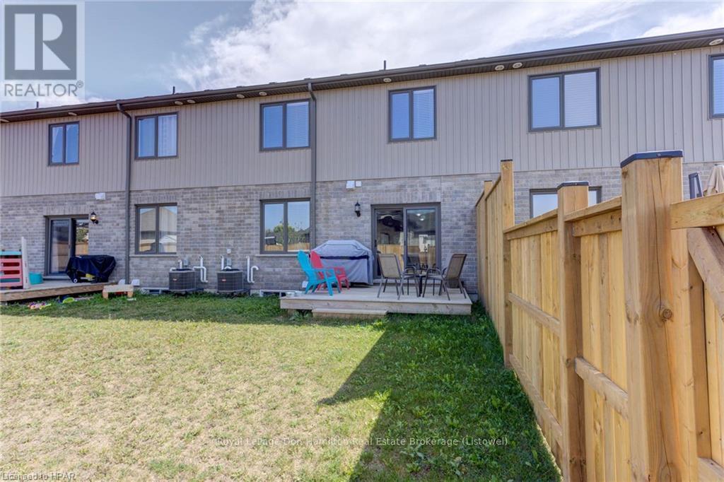 741 Hollinger Avenue, North Perth, Ontario  N4W 0J3 - Photo 32 - X10780129