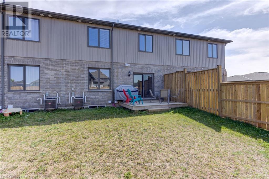 741 Hollinger Avenue, North Perth, Ontario  N4W 0J3 - Photo 34 - X10780129